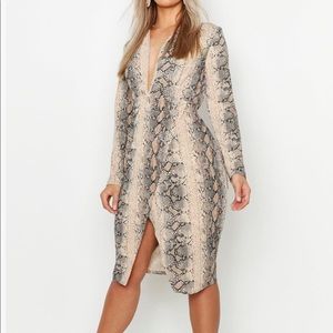 Snakeskin plunge neck bodycon dress